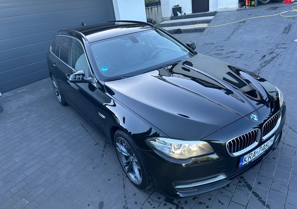 BMW Seria 5 cena 68900 przebieg: 180000, rok produkcji 2017 z Chełmno małe 232